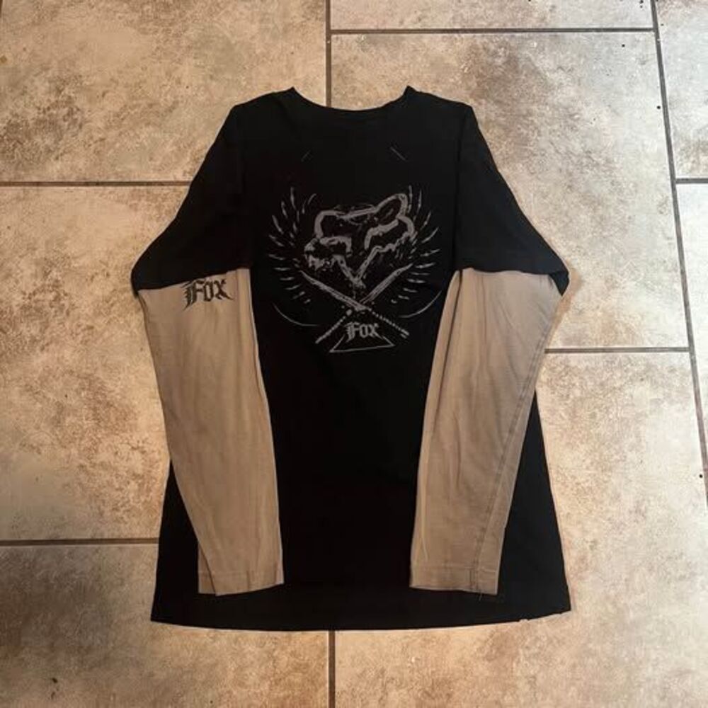 Y2K-era fox racing tshirt with built in long sleeves size boys XXL